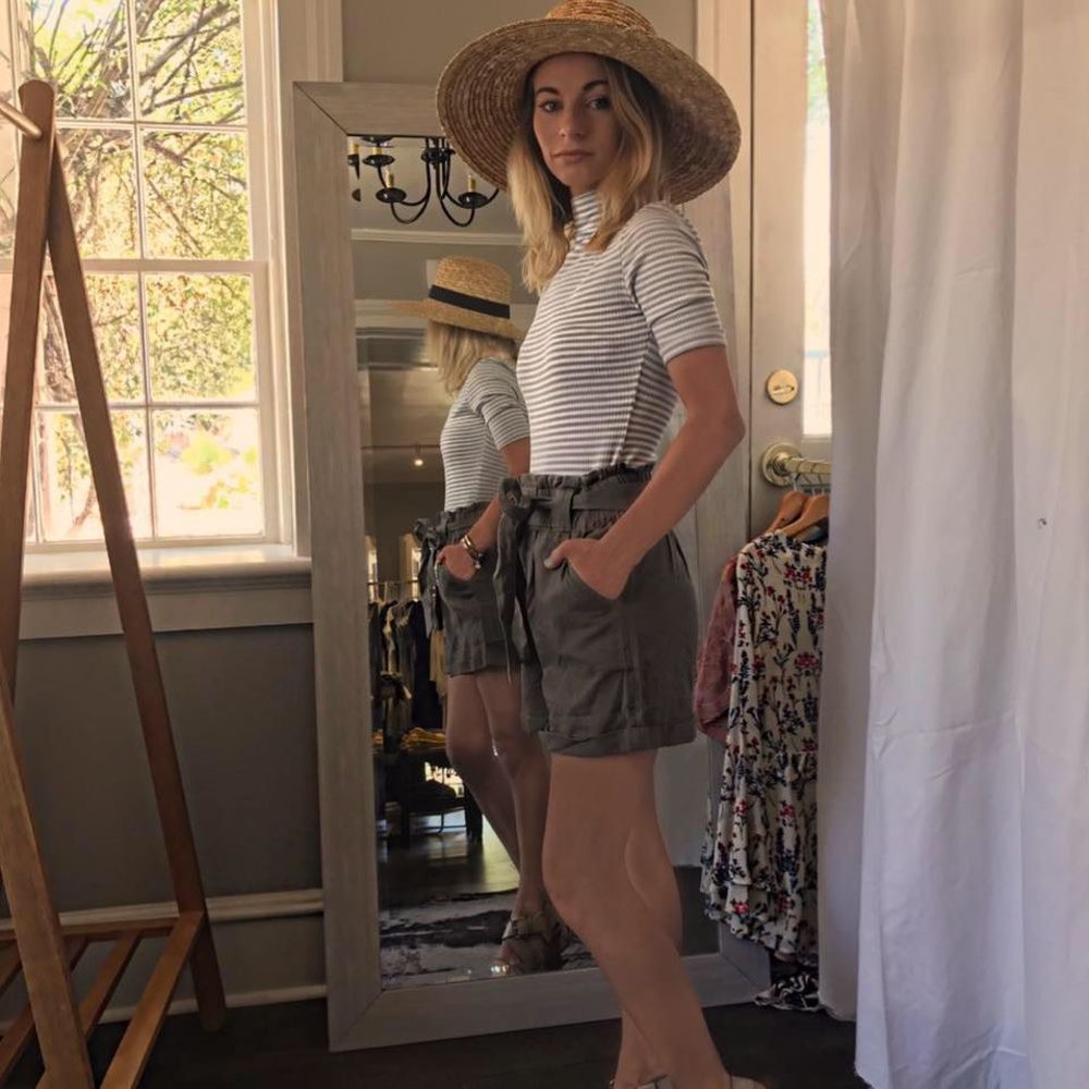 Meet your Posher, Laura